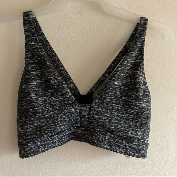 Victoria’s Secret VSX SPORT medium sports bra - Picture 1 of 6